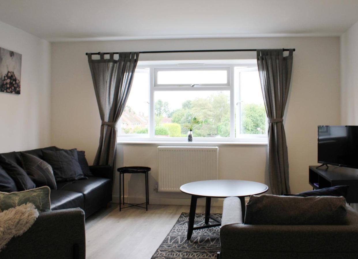 Abingdon - Private Flat With Parking 09 Apartment Bagian luar foto