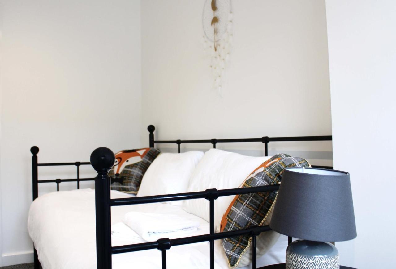 Abingdon - Private Flat With Parking 09 Apartment Bagian luar foto